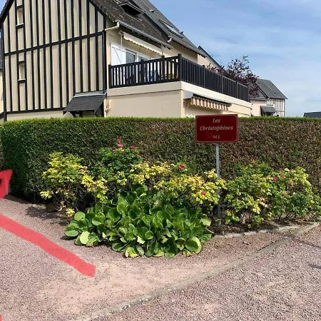 Rez De Jardin Hébergement de vacances Cabourg