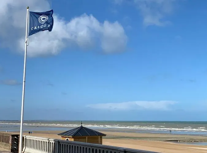 בית נופש Rez De Jardin *