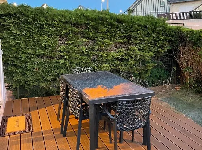 Rez De Jardin בית נופש